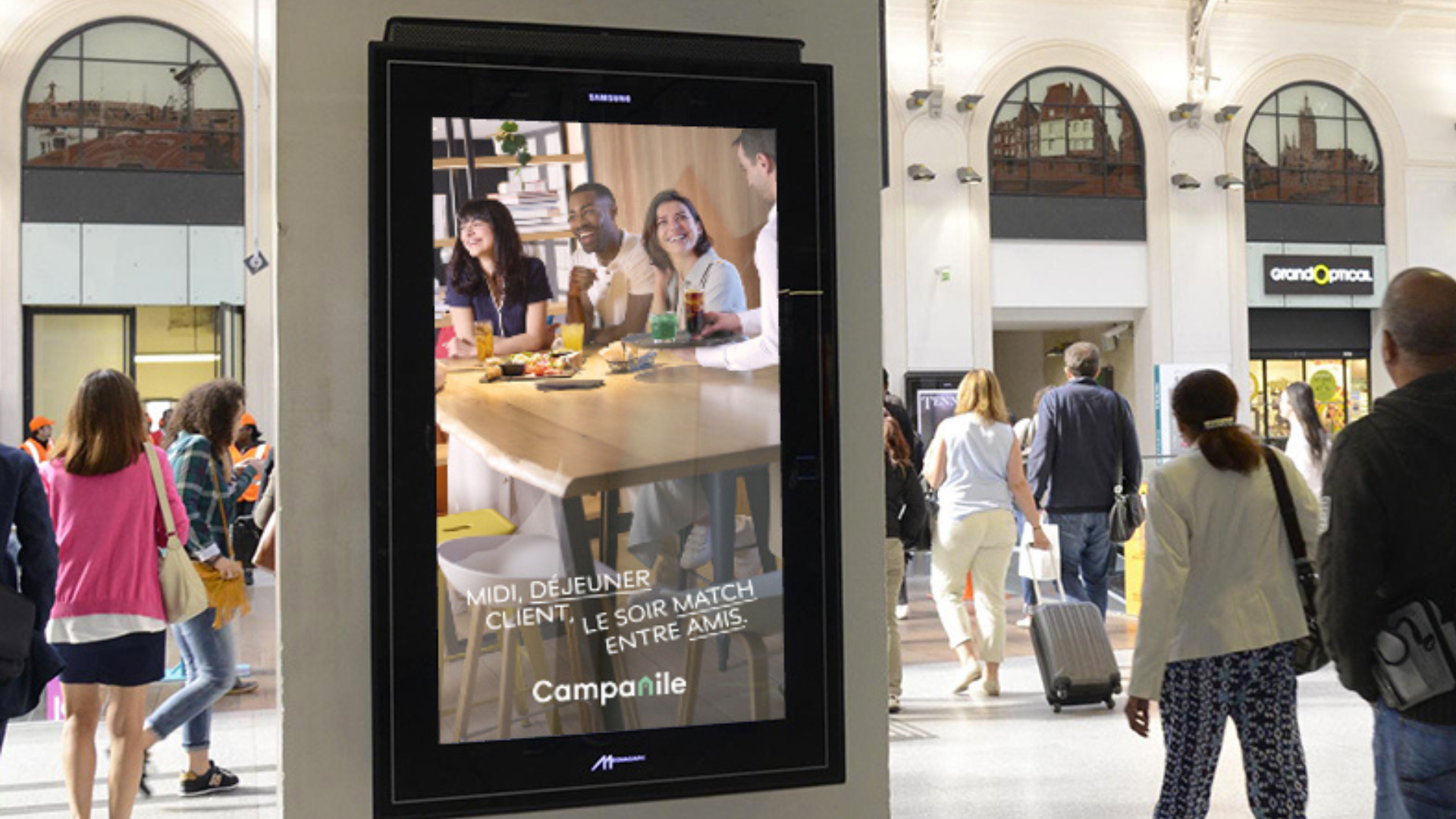 DOOH programmatique - affichage digital extérieur en temps réel